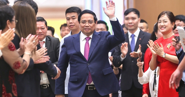 Gặp Thủ tướng, doanh nghiệp "Make in Vietnam" chia sẻ bí quyết "về một Việt Nam mới hùng cường"