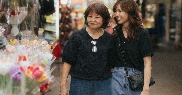 Mẹ 50 tuổi và con gái 25 tuổi: Hai thế hệ, hai cách tiêu tiền trái ngược đến khó tin