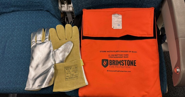 Vietnam Airlines cấm sử dụng pin sạc Lithium trên máy bay