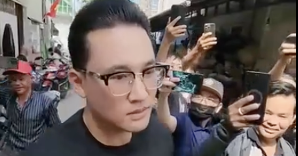 Bị TikToker chĩa máy vào mặt quay phim, kiện được không?