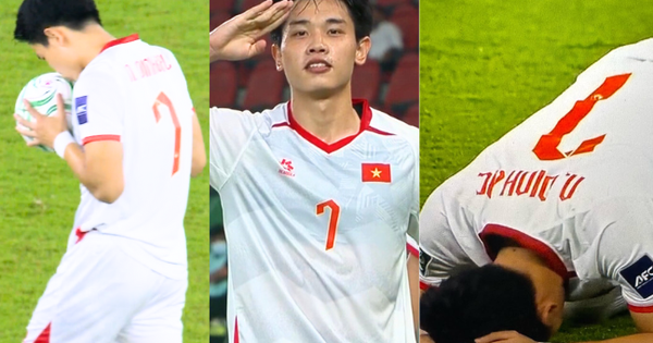 Hotboy U23 Việt Nam Đình Bắc cứ hôn bóng là ghi bàn, quỳ lạy cũng viral khắp cõi mạng!