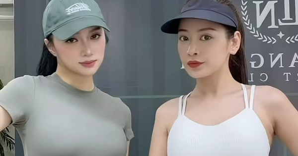 Vào xem Chi Pu đối đầu Hương Giang