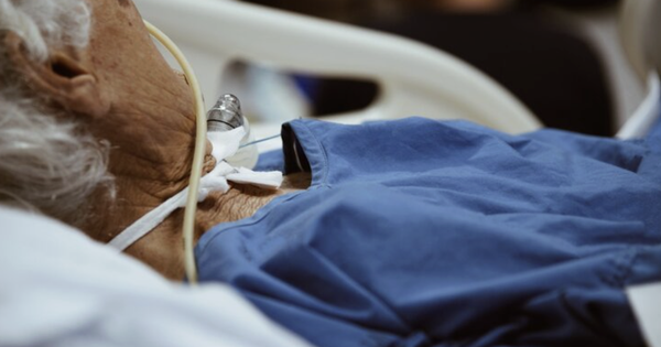 Từ cơn đau bụng nhẹ chuyển thành ung thư gan giai đoạn cuối trong 4 tháng: Chuyên gia cảnh báo 3 THỰC PHẨM nhiều người đang sử dụng hàng ngày