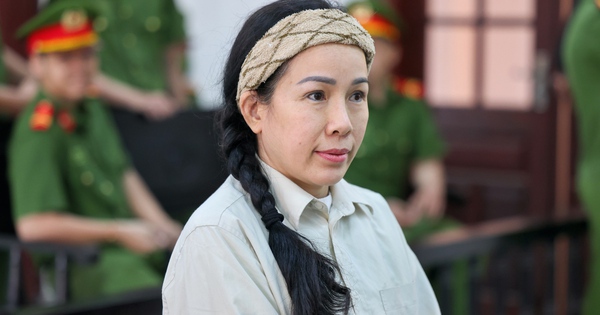 Vụ án liên quan Nguyễn Phương Hằng: Hình ảnh dẫn giải chủ kênh YouTube Lan Đinh sáng nay