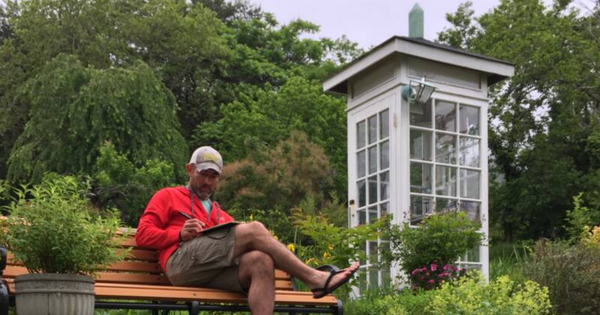 Chuyện chưa kể về bốt điện thoại lạ kỳ bậc nhất thế giới