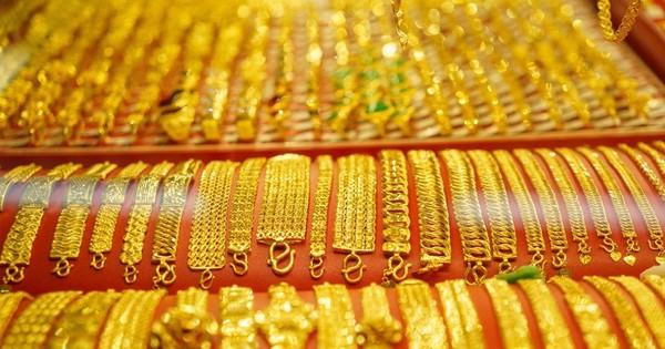 Chuyên gia dự báo giá vàng có thể giảm mạnh trong vài tháng tới