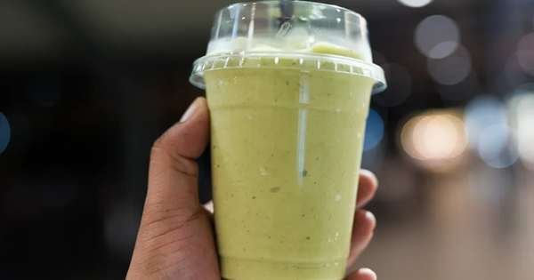 Chỉ 1 cốc nước này mỗi sáng có thể làm tăng nguy cơ ung thư trực tràng, uống khi bụng đói như "mỗi ngày nhỏ giọt axit vào ruột"