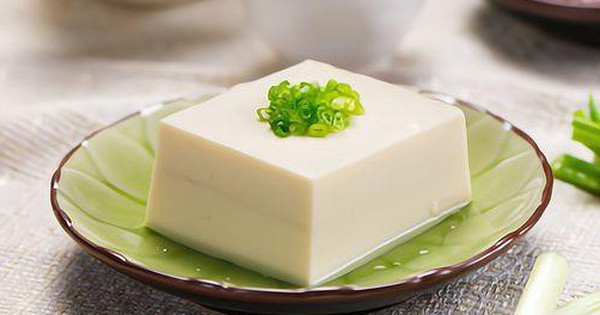 Sau 30 tuổi, xương bắt đầu yếu đi, nhiều người thiếu canxi mà không biết: 8 thực phẩm giàu canxi người Việt đang ăn sai