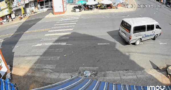 Clip tài xế liên tục bấm còi, xoay nhiều vòng trên đường khiến người dân hoảng sợ: Công an vào cuộc