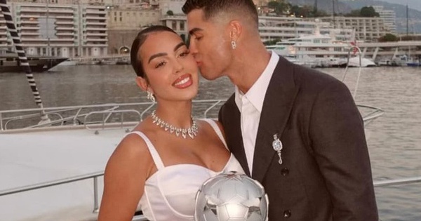 Ronaldo cưới cô gái nhà nghèo, đám cưới được mong chờ nhất năm 2026