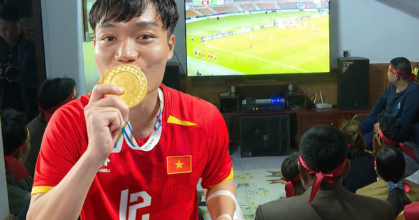 Gia đình Xuân Bắc chơi lớn, hứa đãi 80 mâm cỗ nếu U23 Việt Nam vô địch