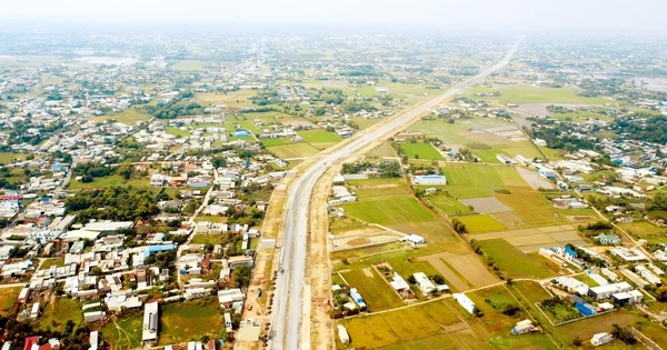 Gỡ “điểm nghẽn” mặt bằng, giải cứu dự án trọng điểm