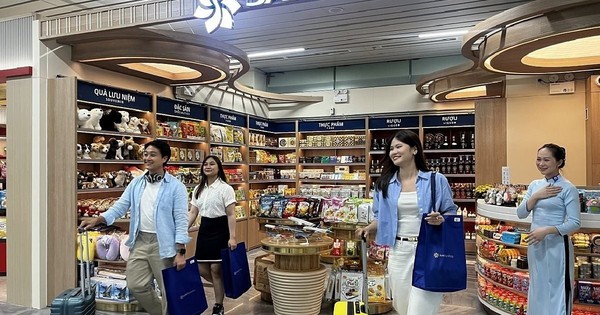 Công ty hàng không 5.000 tỷ bùng nổ lợi nhuận: Lãi một quý bằng cả 3 quý đầu năm, cổ phiếu tăng 32%