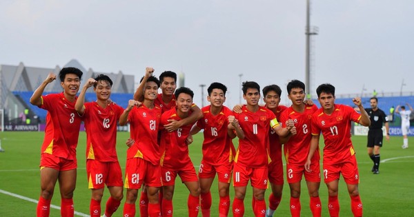 U23 Việt Nam đấu U23 Hàn Quốc: HLV Kim Sang-sik thay đổi hàng loạt