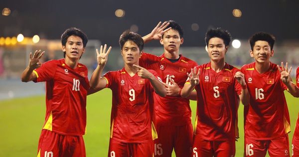 Ảnh: Quốc Việt sút tung lưới U23 Hàn Quốc, U23 Việt Nam ăn mừng cực cảm xúc động viên Hiểu Minh