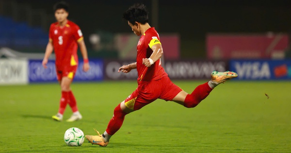 Đình Bắc vẽ cầu vồng giữa sa mạc