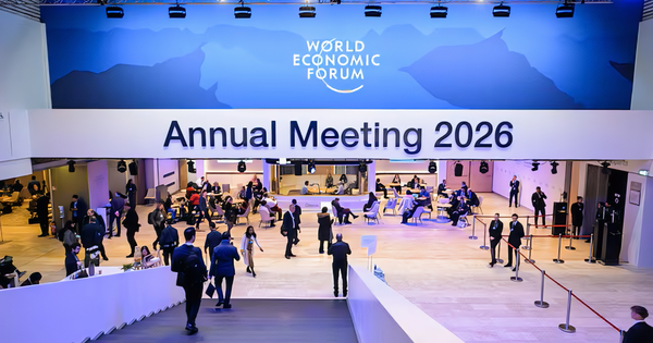 Công nghệ 24/1: AI mở ra cơ hội việc làm, nỗi lo lắng lùi bước tại Davos 2026