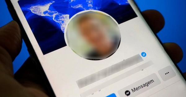 Công an cảnh báo nóng về "Facebook tick xanh"