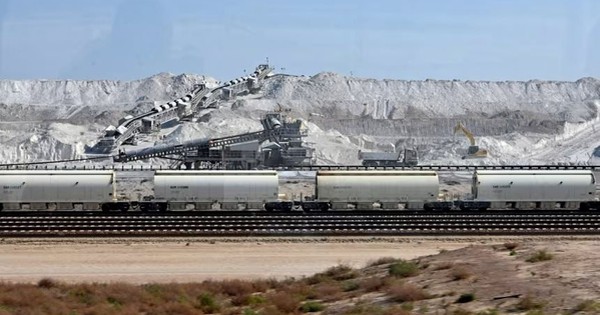 Quốc gia này sở hữu 2,5 nghìn tỉ USD khoáng sản - có loại được cả thế giới săn đón