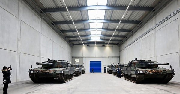 Nợ của các nước EU tăng cao giữa lúc quân sự hóa