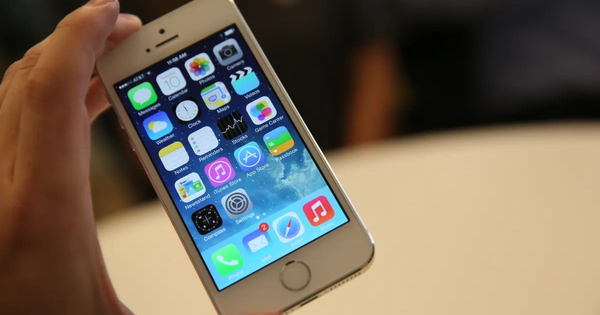 Cây bút công nghệ: "Ai thích khen điện thoại nào thì kệ, với tôi chỉ có chiếc iPhone này mãi là tuyệt tác"