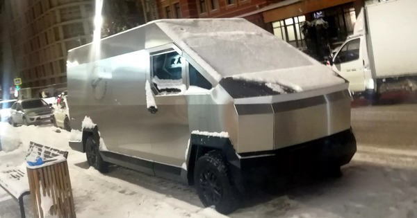 Cybervan: Tesla Cybertruck tung ra phiên bản xe tải van hay chiêu trò quảng cáo độc lạ?