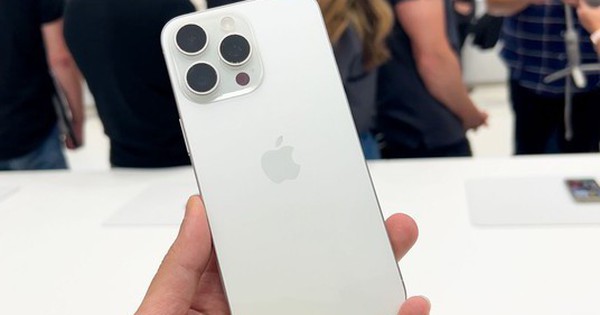 Chiếc iPhone cũ nên mua nhất năm 2026