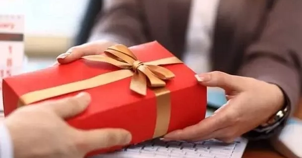 Đà Nẵng nghiêm cấm mọi hình thức biếu, tặng quà Tết cho cấp trên