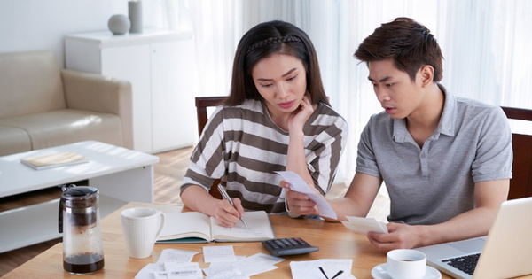 Một mùa không thưởng Tết, nguy cơ mất việc khi ra Giêng và nỗi khủng hoảng những lần nhận điện thoại từ bố mẹ