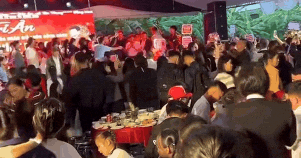 Tình thế khó xử của Đình Bắc giữa 2.000 người