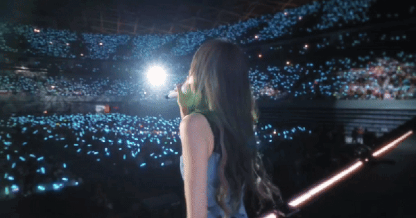 Mỹ nhân này được giới CEO công nghệ bảo vệ bằng mọi giá: Fandom giàu nhất showbiz, U45 trẻ đẹp như thiếu nữ