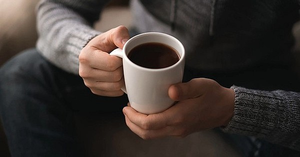Khuyến cáo: Thói quen uống cà phê sáng gây hại dạ dày