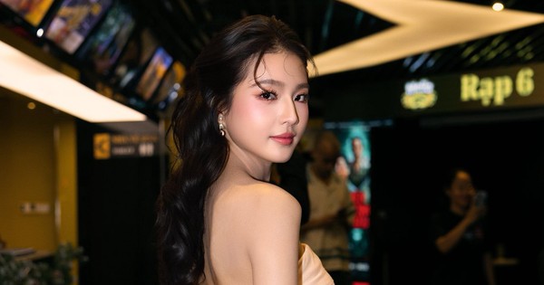 Mỹ nhân Việt vừa ngoảnh đầu đã khiến 3 triệu người mê mẩn, nhan sắc kinh diễm xứng đáng top đầu showbiz