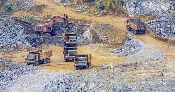 Giá vonfram tăng vọt lên mức kỷ lục, một doanh nghiệp Việt Nam đang "ôm" mỏ lớn thứ hai thế giới ngoài Trung Quốc, cổ phiếu tăng 48% từ đầu năm