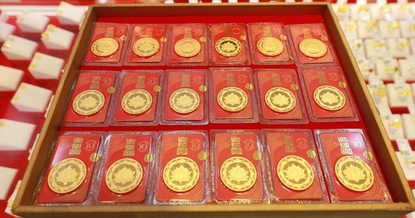 Vàng lên 19 triệu/chỉ rồi nhưng thứ tăng nhanh nhất không phải là giá