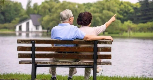 Người đàn ông 77 tuổi đã sống chung với bệnh ung thư cho đến năm 95 tuổi: Phương pháp của ông chỉ gói gọn trong 5 từ