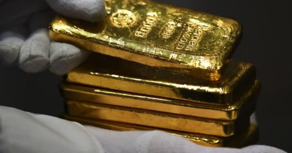 Quỹ vàng lớn nhất thế giới mua gần 6 tạ vàng trong đêm giá vàng lao dốc