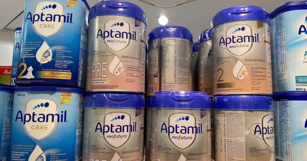 Hội mẹ bỉm sữa khóc than vì sữa Aptamil: "Con uống 5 lon trong lô thu hồi, giờ đọc tin mà không ngủ nổi"
