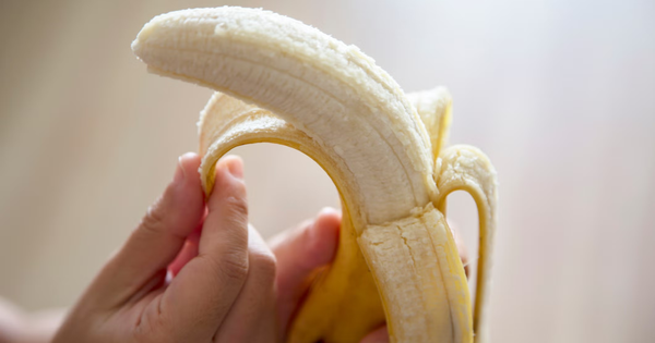 Người thường xuyên ăn chuối, chỉ sau một thời gian ngắn, cơ thể có thể xuất hiện 3 thay đổi sức khỏe rõ rệt