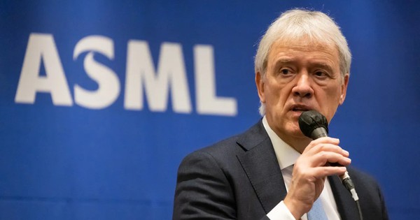 Nghe tin Trung Quốc chế tạo nguyên mẫu máy EUV, cựu CEO ASML bình thản: ASML đã làm được nguyên mẫu máy EUV từ hơn 20 năm trước