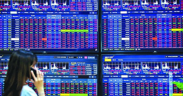 Bộ Tài chính: Quy đổi chứng chỉ CIIA, CFA sang chứng khoán - tài chính news from CafeF