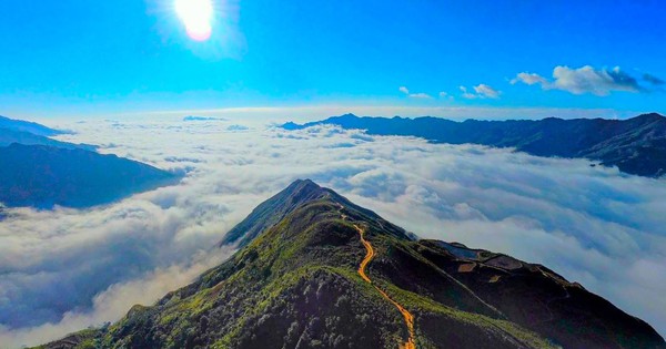 Việt Nam sở hữu một "sống lưng khủng long" tại điểm đến du lịch mới nổi hàng đầu châu Á với khí hậu mát mẻ quanh năm