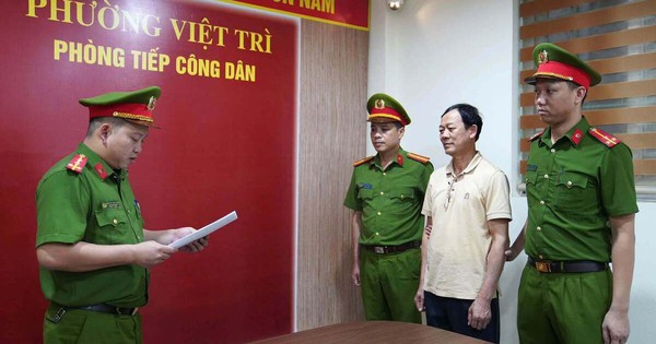 Hứa hối lộ Bí thư, Chủ tịch xã đổi 9 giấy phép khai thác đất trái phép