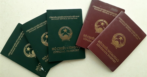 Từ 1/7, người đứng đầu cơ quan chuyên môn thuộc UBND cấp xã được cấp hộ chiếu công vụ