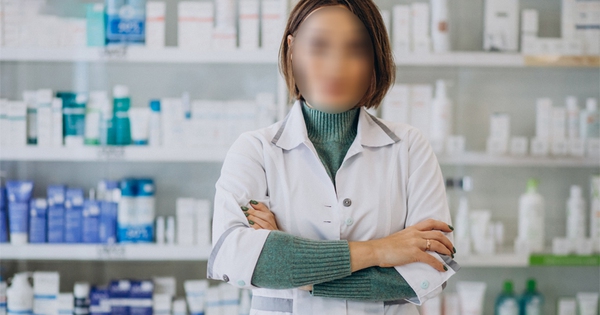 Chính thức từ ngày 15/2, người quảng cáo mỹ phẩm không được mặc một loại trang phục