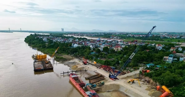 Hà Nội cam kết hoàn thành giải phóng mặt bằng 7 cầu qua sông Hồng trước 31/3/2026