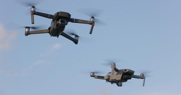 Flycam Trung Quốc bán tháo ồ ạt: Giá lao dốc, người dùng chuyển hướng vì quy định siết chặt