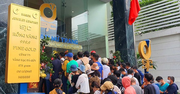 Vàng lên 181 triệu đồng/lượng, Công ty SJC ra thông báo quan trọng, người mua bán cần biết ngay