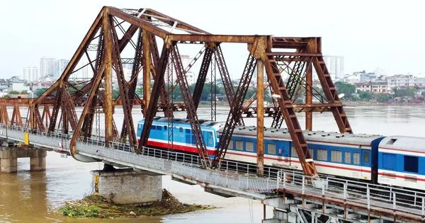 Bộ Xây dựng chỉ đạo đánh giá tổng thể cầu Long Biên sau sự cố kỹ thuật