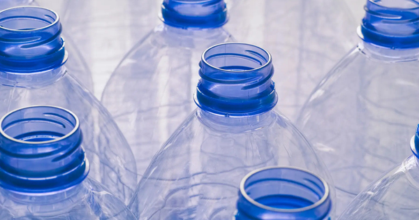 Đại học Y Harvard cảnh báo: Thói quen nhiều người mắc khiến cơ thể hấp thụ hàng triệu hạt vi nhựa mỗi ngày!